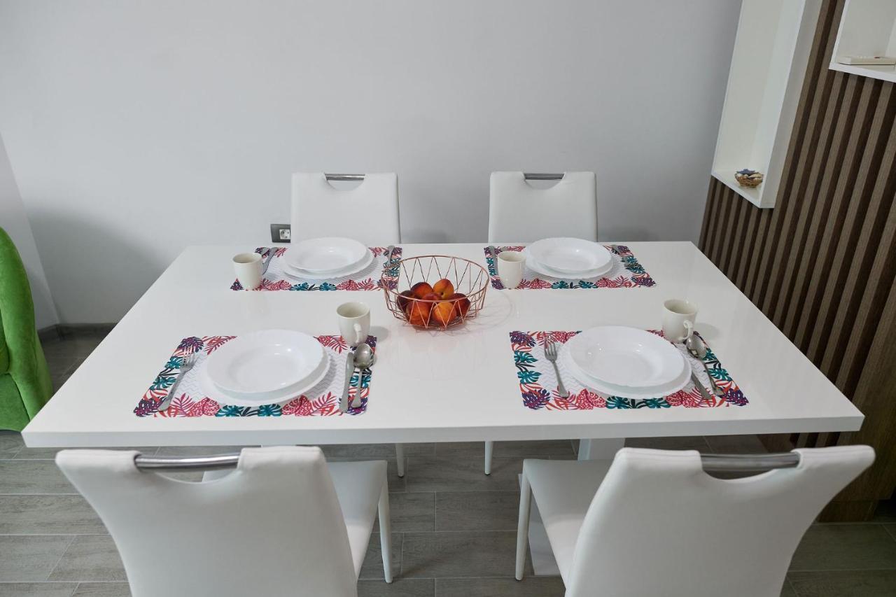 Vibe Apartment- Spa N Pools Beach Resort Неводарі Екстер'єр фото