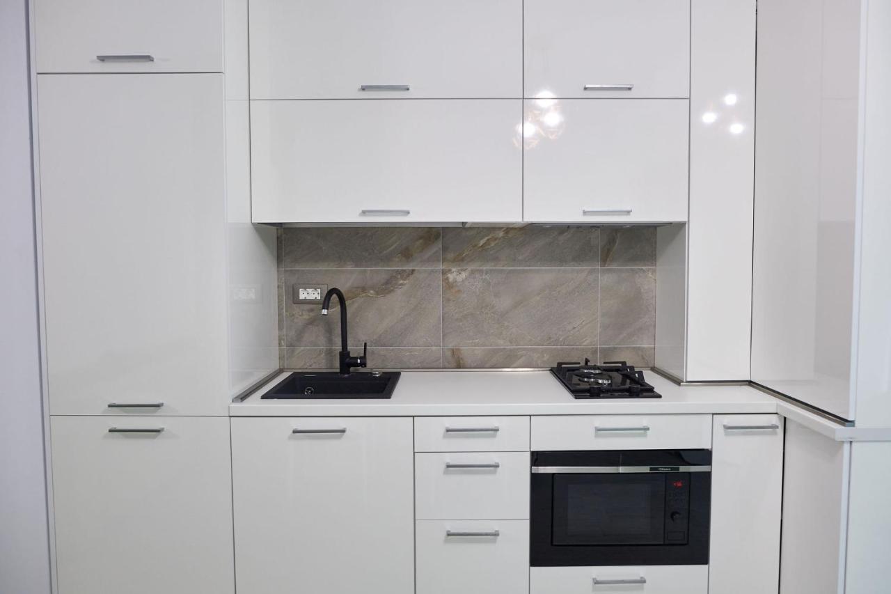 Vibe Apartment- Spa N Pools Beach Resort Неводарі Екстер'єр фото