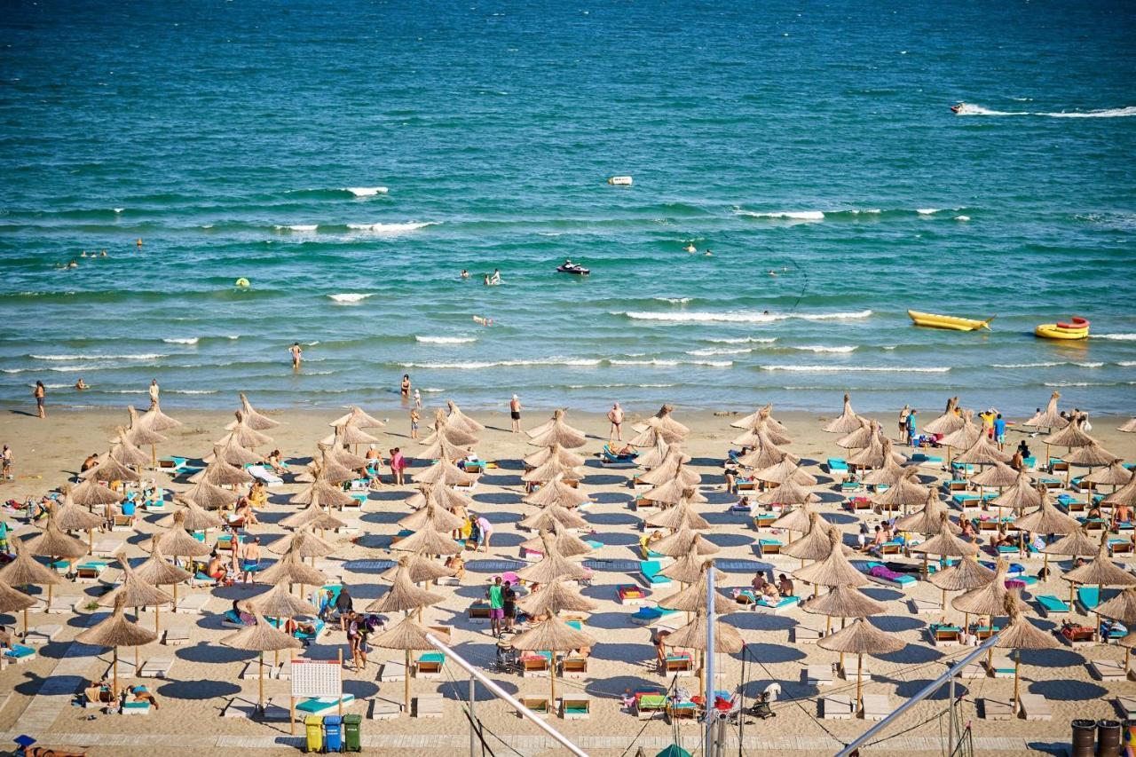 Vibe Apartment- Spa N Pools Beach Resort Неводарі Екстер'єр фото